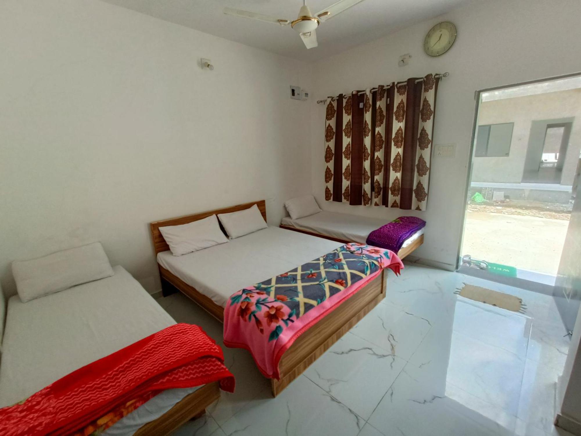 Shiv Shakti Homestay Kevadia Luaran gambar